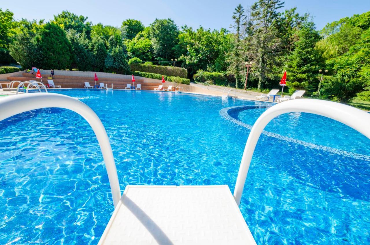 Park Complex Viktoria Hotel Balchik Ngoại thất bức ảnh